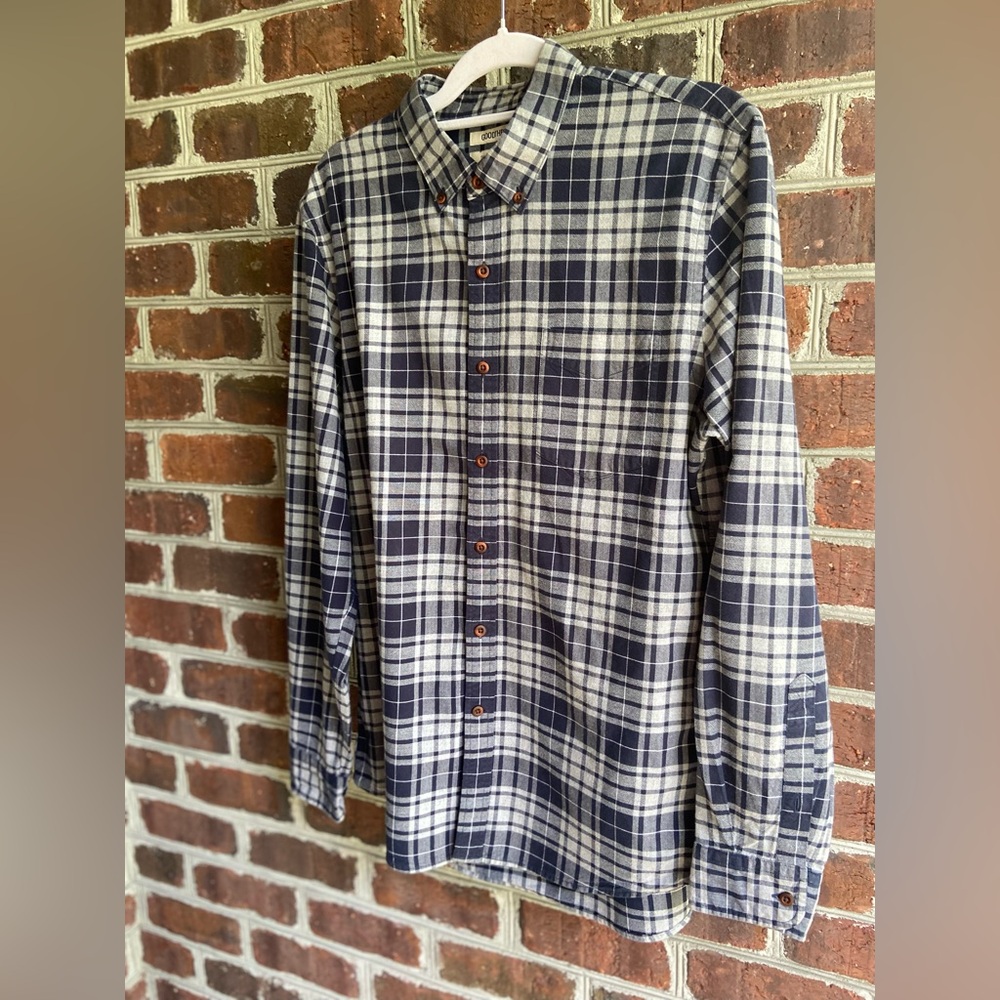 Men’s GoodThreads navy and grey cotton button down, Size L, Slim cut